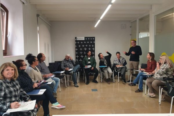 Les sessions, adreçades a persones emprenedores, autònomes i empreses, es portaran a terme del 27 de febrer al 22 de maig a la Torre del Llimó