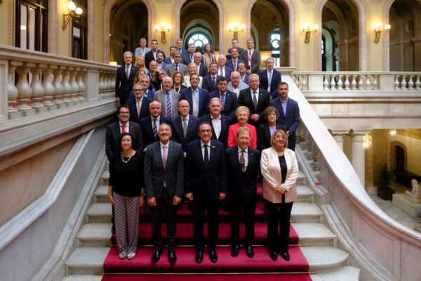 La norma reforça el paper de les cambres de comerç, estableix un nou model de finançament i potencia la col·laboració publicoprivada