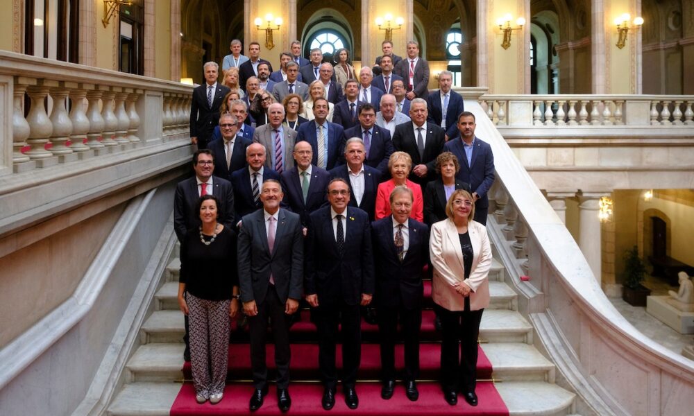 La norma reforça el paper de les cambres de comerç, estableix un nou model de finançament i potencia la col·laboració publicoprivada