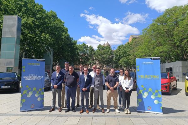 Torna la mostra del vehicle híbrid i elèctric Velèctric, amb un nou enfocament cap a la sostenibilitat energètica